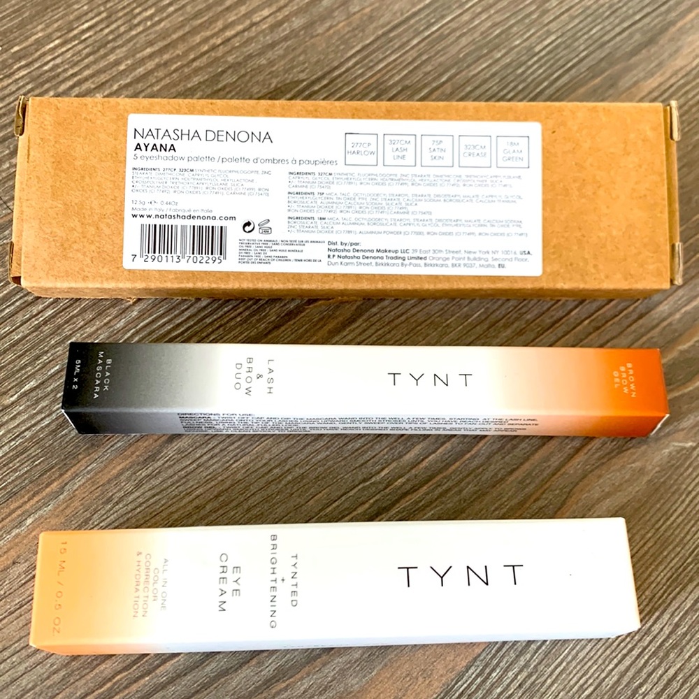 SOLD!! Eyeshadow palette + lash and brow + concealer